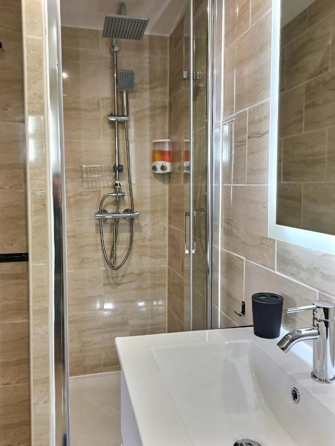 Bleu Lavande 1 - Appartement Cosy Ambiance Village Istres Buitenkant foto